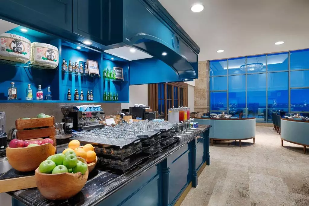 بار هتل فور پوینتس بای شرایتون دانانگ